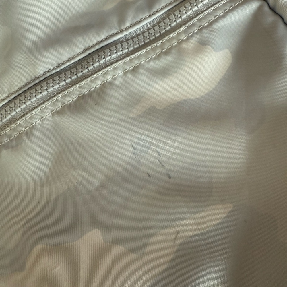 Lululemon Blue/White Heritage Camo Backpack - Picture 6 of 6